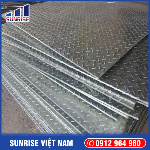 Gia Công Chặt Tấm Kim Loại
